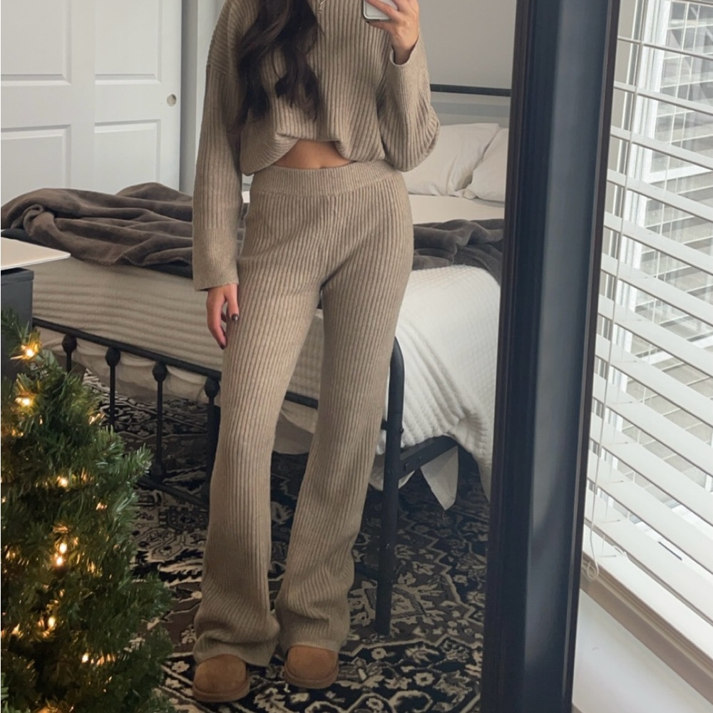 Abercrombie & Fitch Ribbed Knit Wide Leg Pants and sweater - Tan